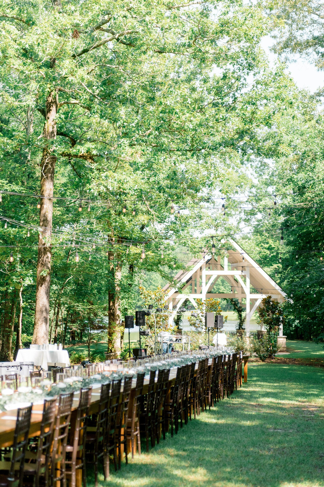 outdoor wedding chapel with stay accommodations in mississippi