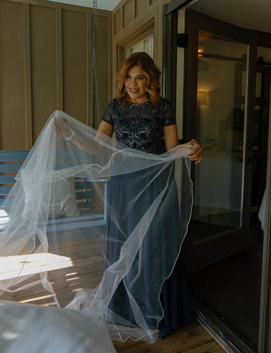 Venue Coordinator vs. Wedding Coordinator: Who Handles Cleanup After Your Reception?