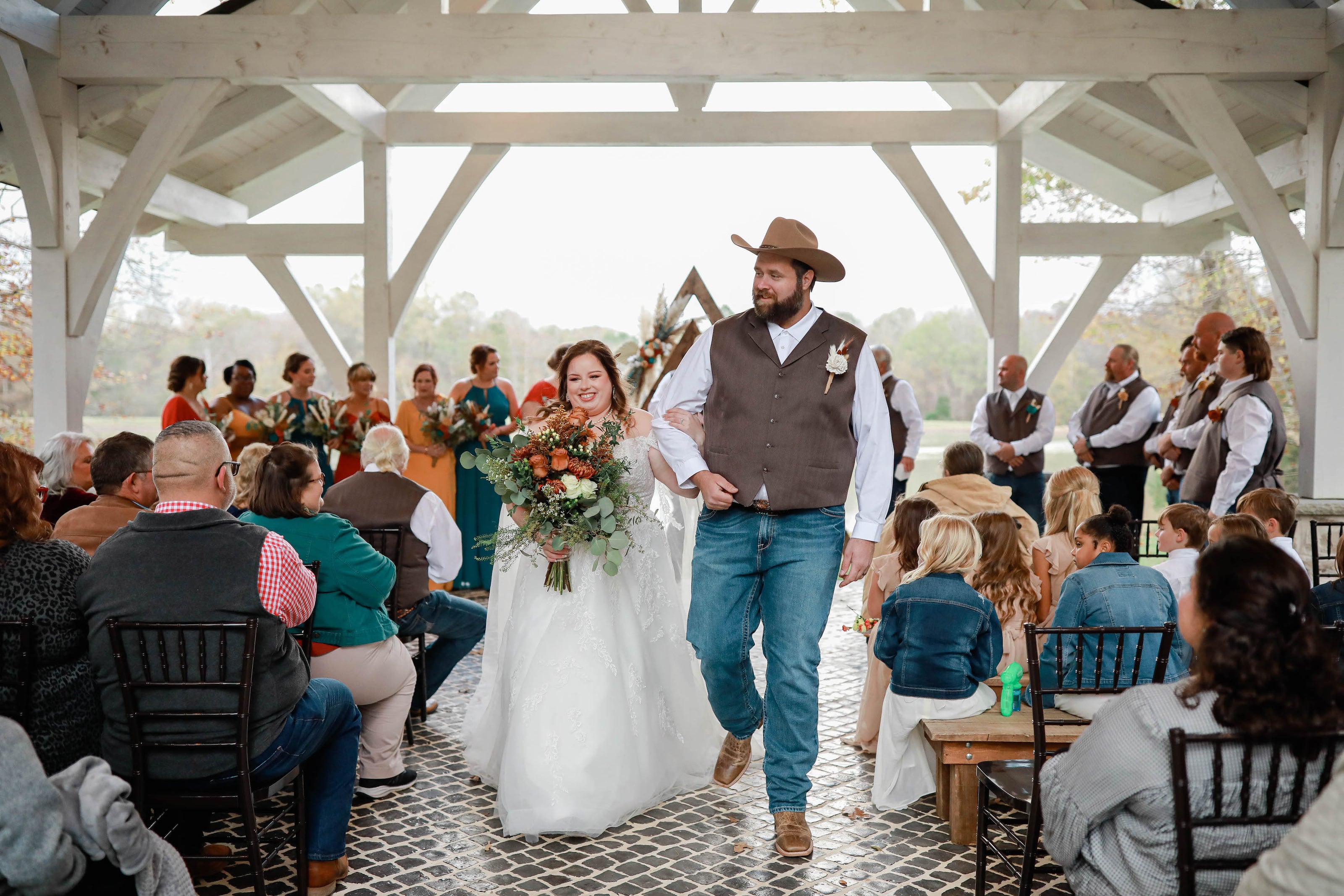 Southern wedding venue with chapel and lake in Mississippi countryside