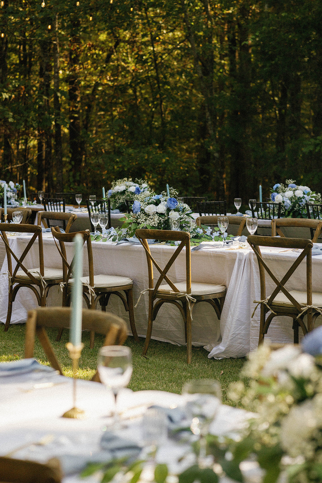 classic wedding florals for large wedding near tupelo, mississippi