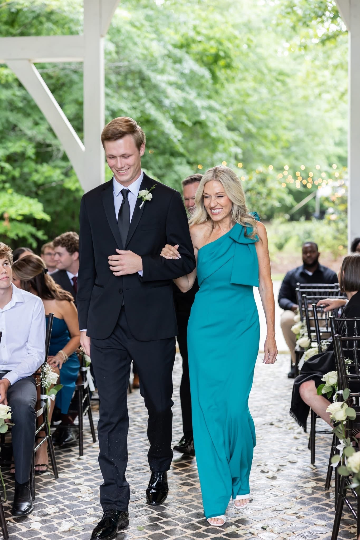 classic southern wedding chapel near Memphis, TN